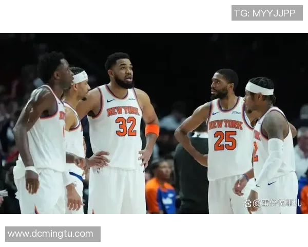 尼克斯与黄蜂激战正酣球迷期待精彩对决再续传奇